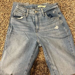 Levi’s skinny jeans